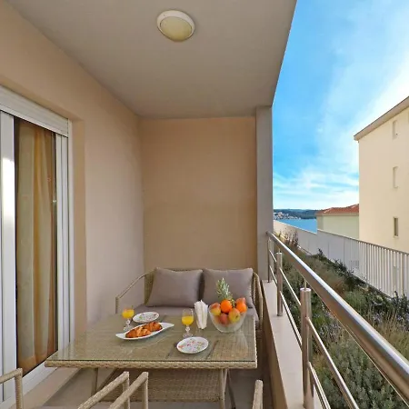 Filip 3* Trogir